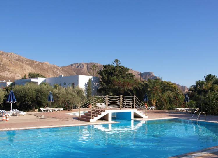 Eristos Beach Hotel Megalon Chorion (Tilos) Exterior foto